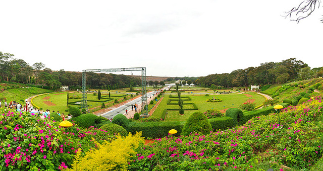 Brindavan Gardens,Mysore City darshan Cab,cabsrental.in